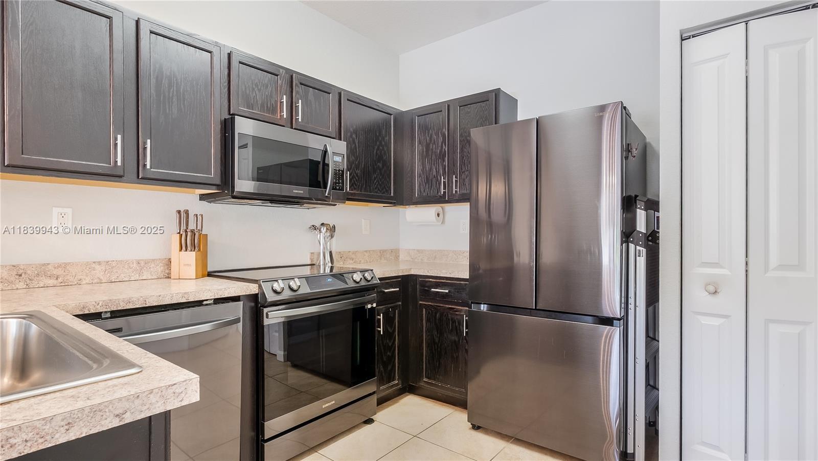 3624 NW 30th Pl, Lauderdale Lakes, Florida image 14