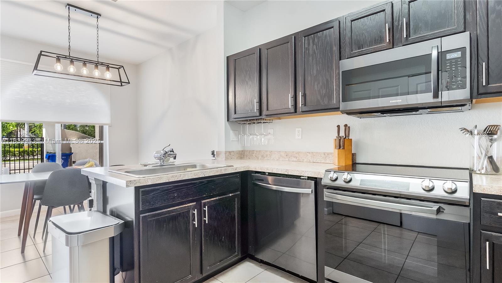 3624 NW 30th Pl, Lauderdale Lakes, Florida image 15