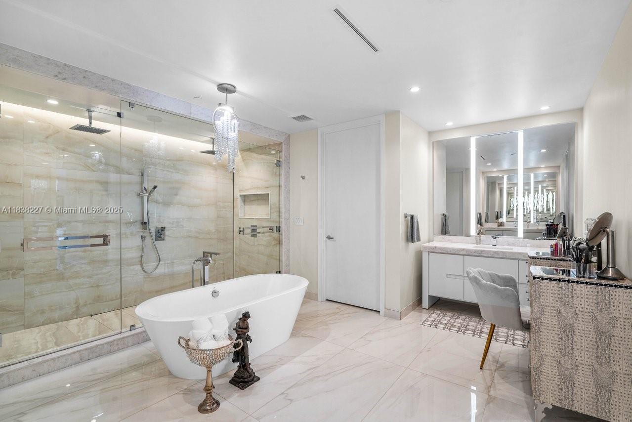 655 Meridian Ave #2, Miami Beach, Florida image 22