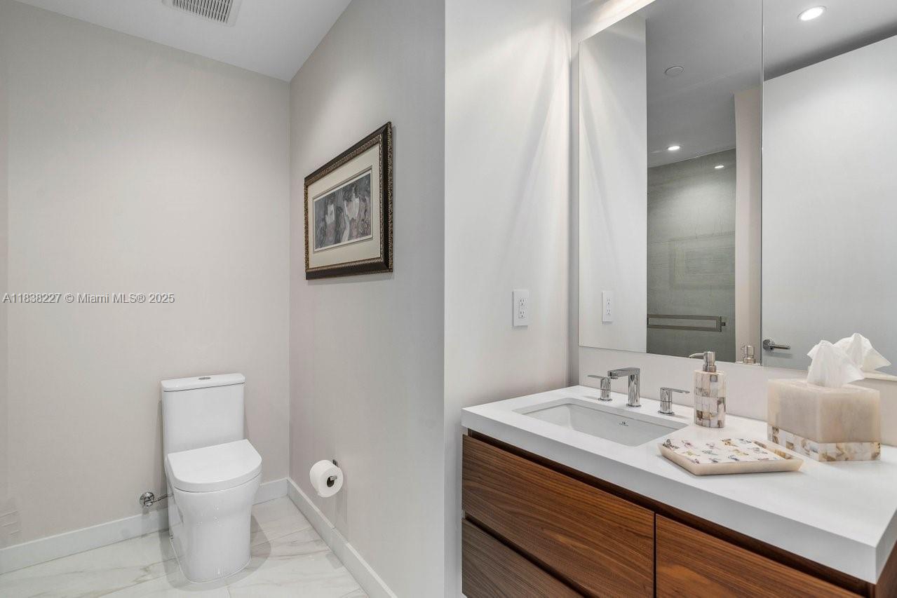 655 Meridian Ave #2, Miami Beach, Florida image 29