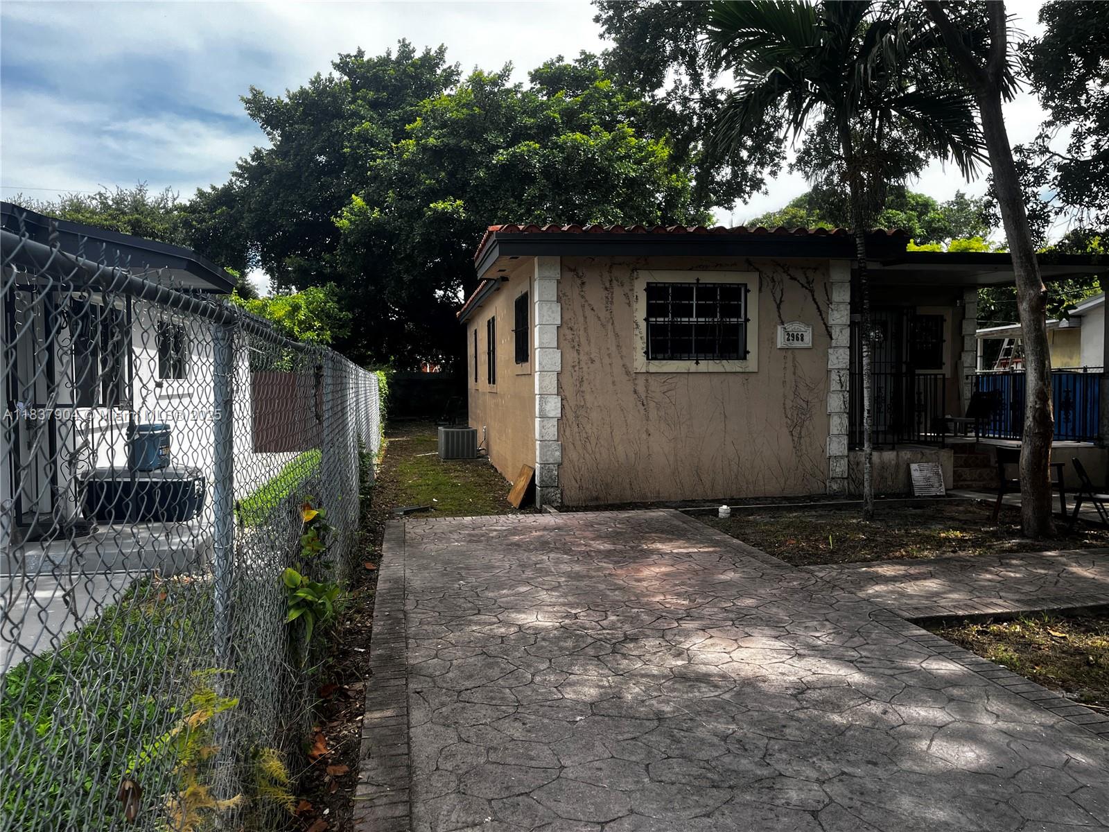 Property photo # 0