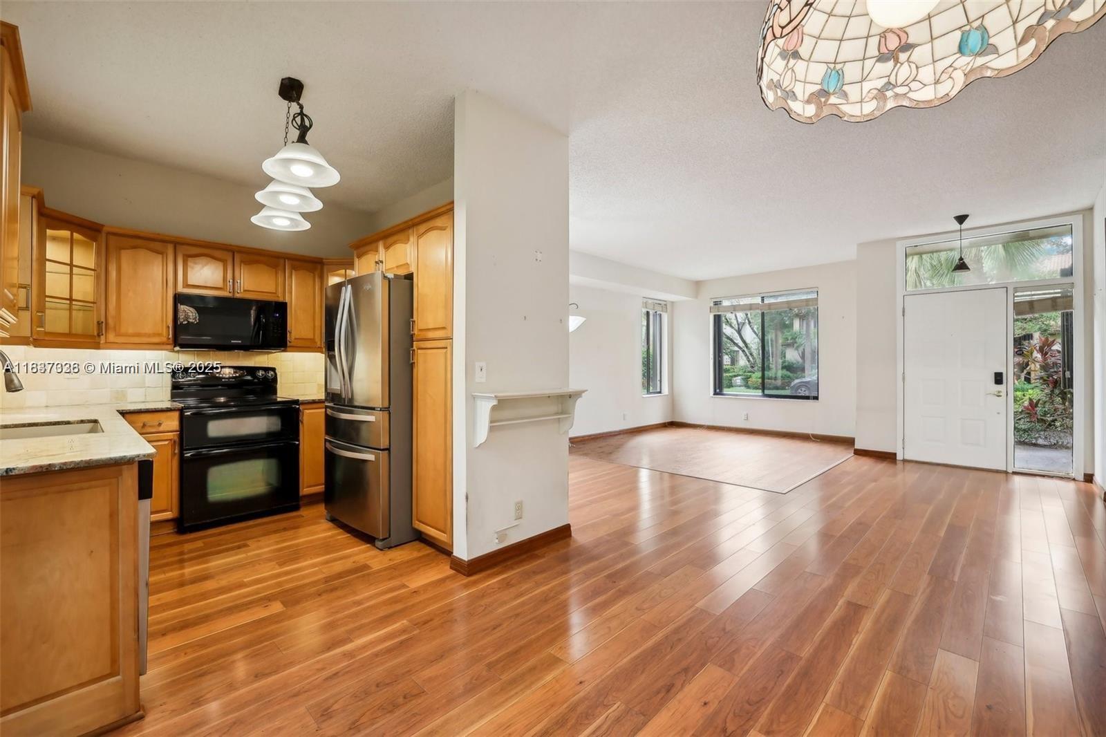 1010 NW 105th Way #B-139, Plantation, Florida image 4