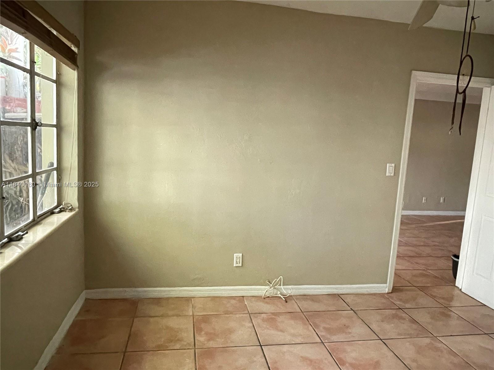 8300 Byron Ave #5, Miami Beach, Florida image 2