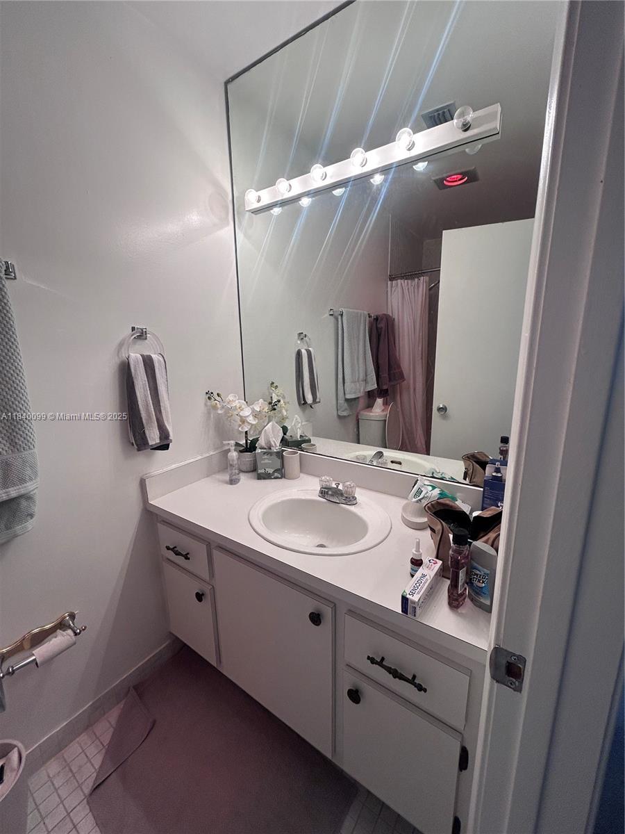 324 Poinciana Dr #906, Sunny Isles Beach, Florida image 22