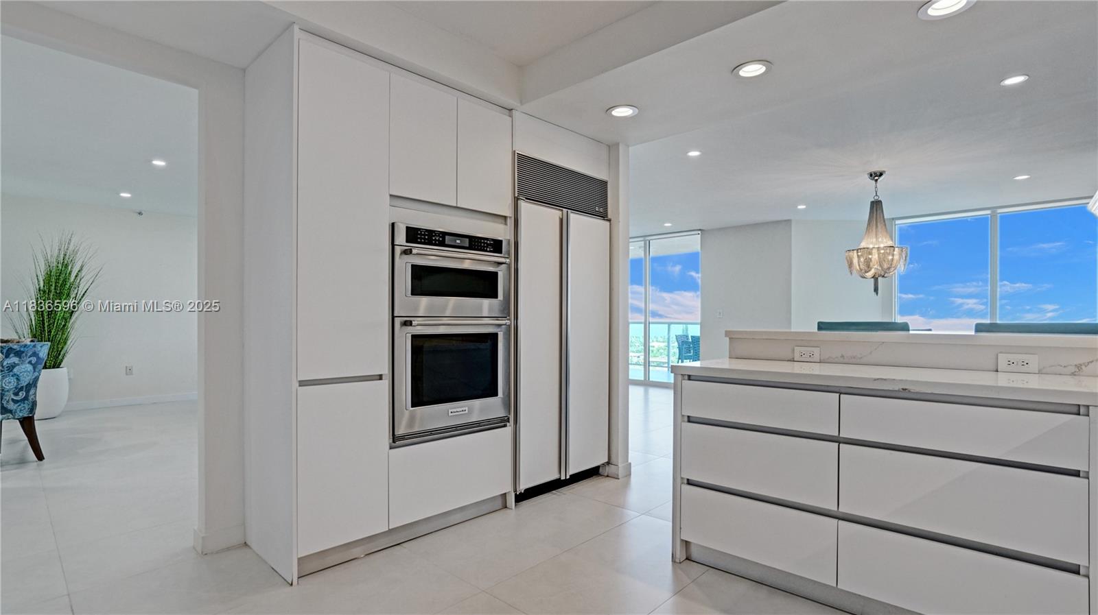 20201 E Country Club Dr #1202, Aventura, Florida image 16