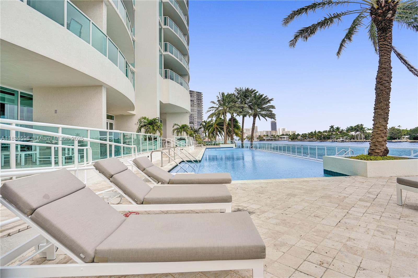 20201 E Country Club Dr #1202, Aventura, Florida image 18