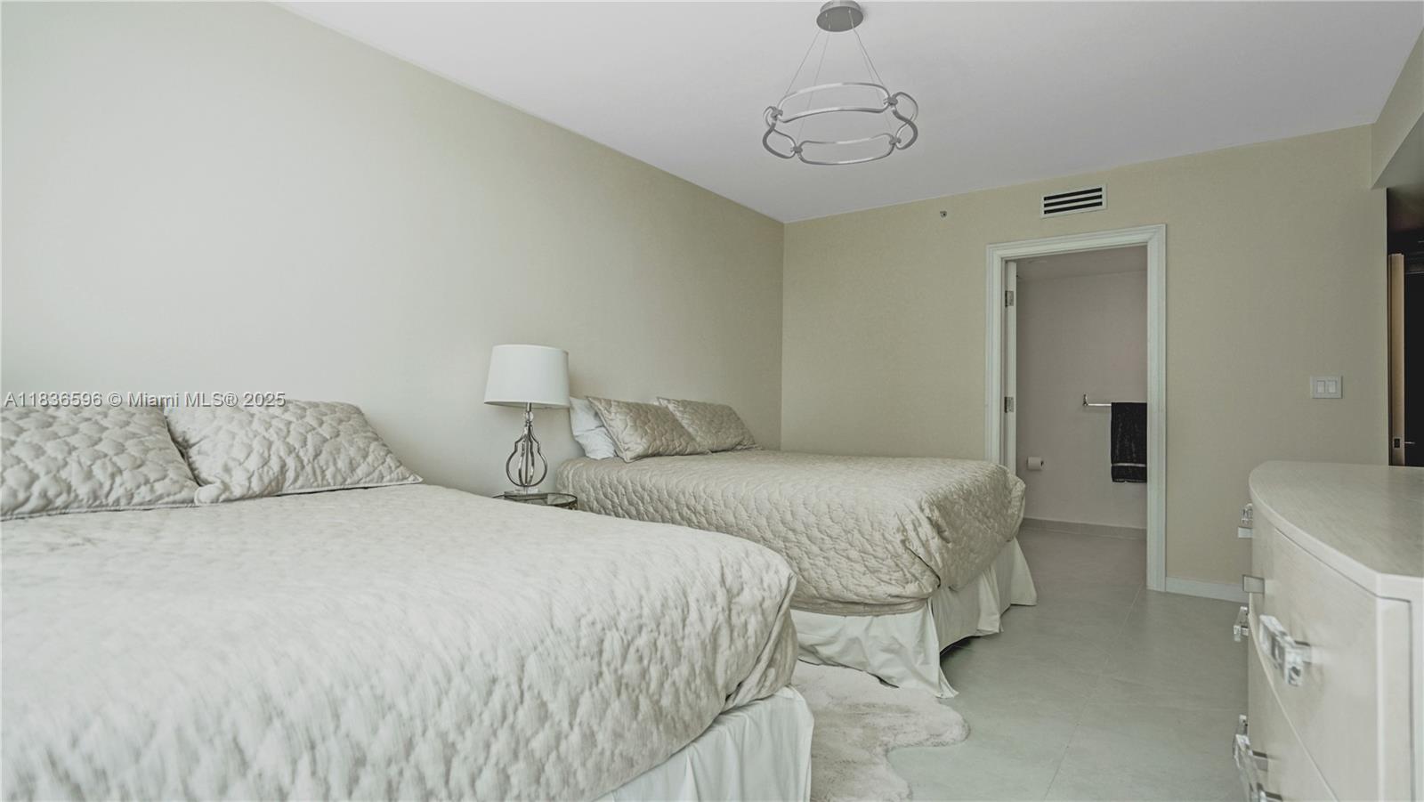 20201 E Country Club Dr #1202, Aventura, Florida image 38