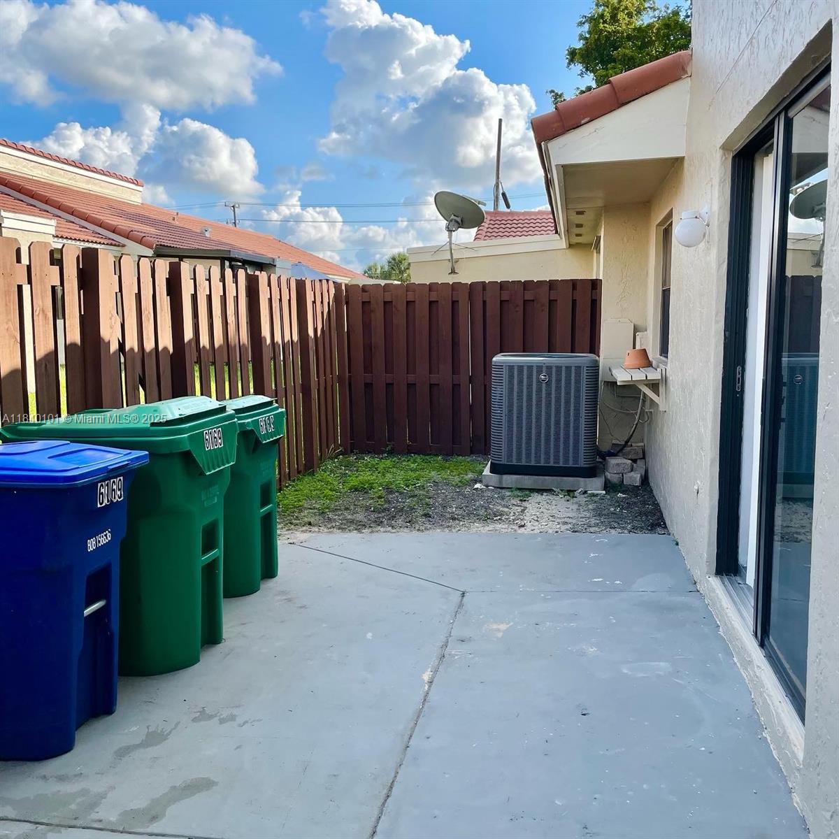 6169 NW 170th Ter, Hialeah, Florida image 21