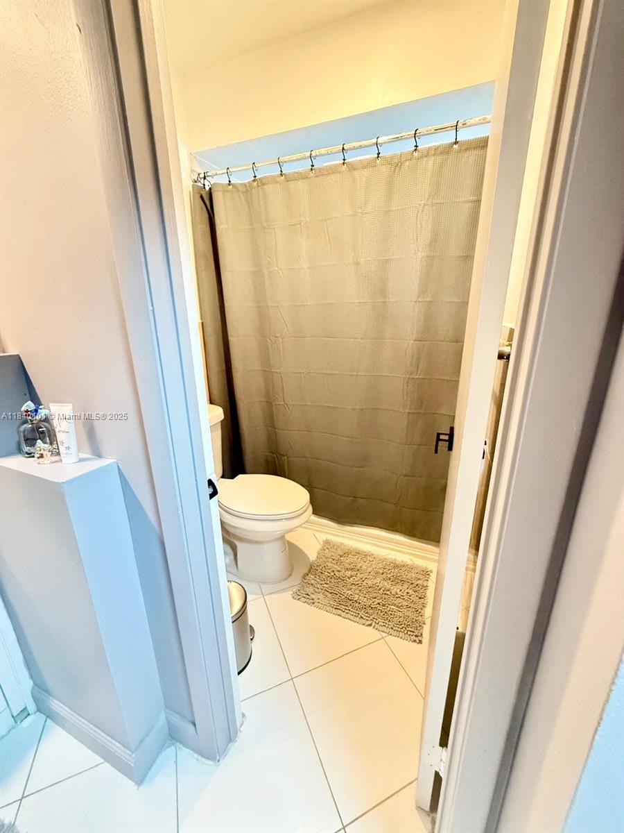 6169 NW 170th Ter, Hialeah, Florida image 38