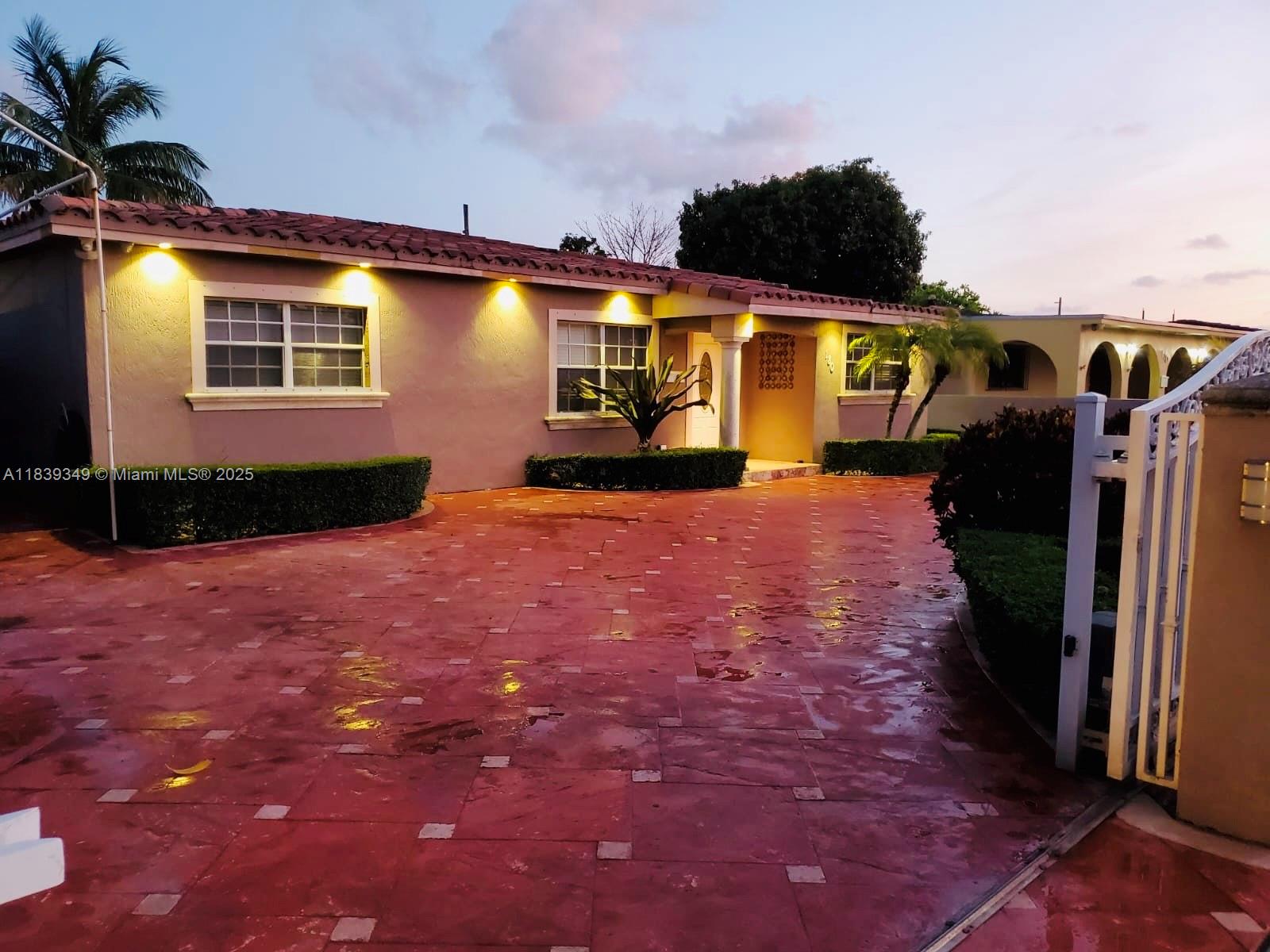 180 E 46th St, Hialeah, Florida image 10