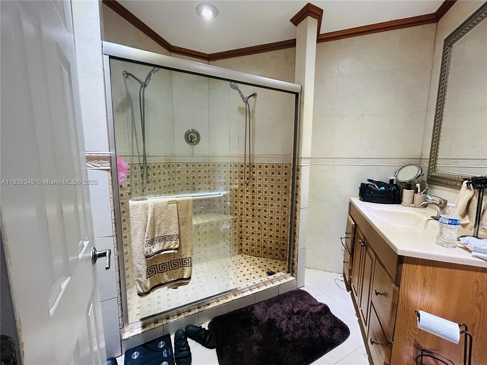 180 E 46th St, Hialeah, Florida image 23