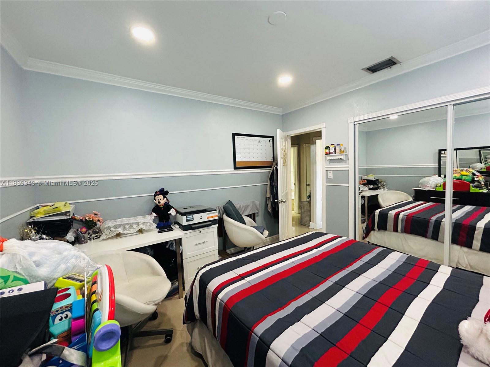 180 E 46th St, Hialeah, Florida image 25