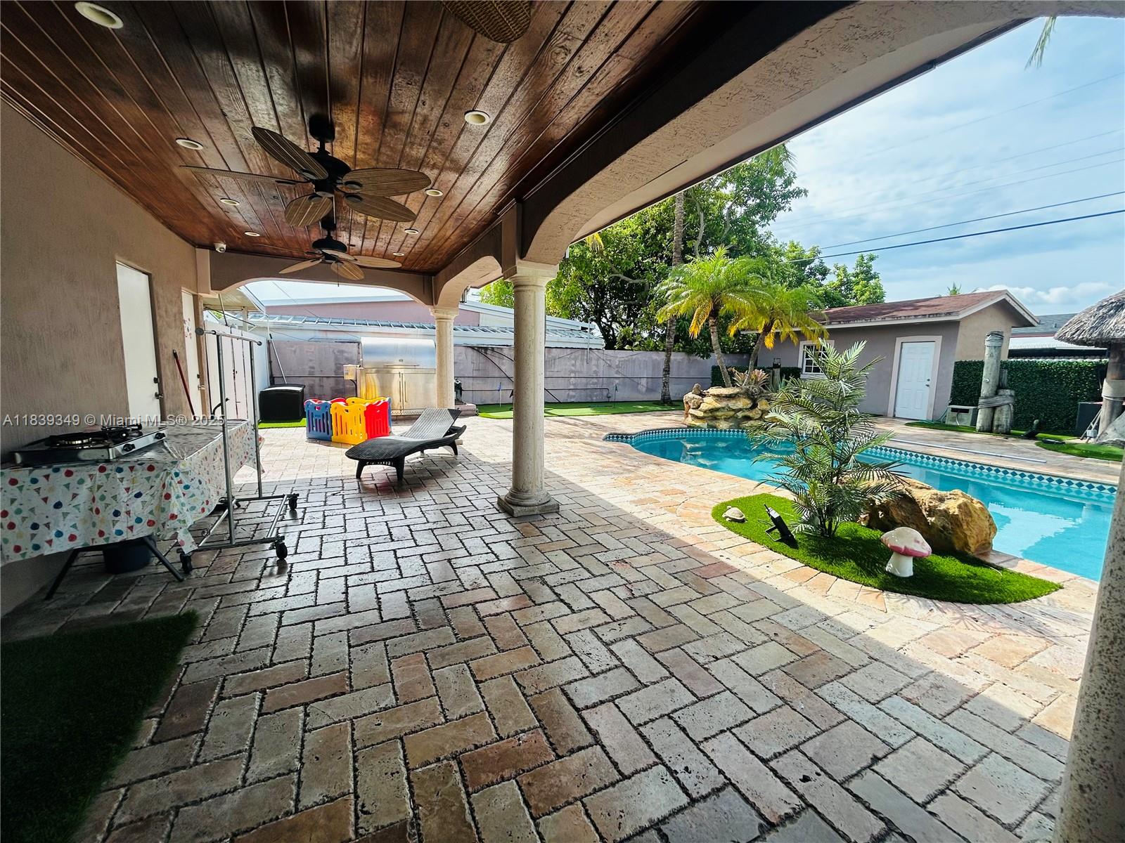 180 E 46th St, Hialeah, Florida image 7