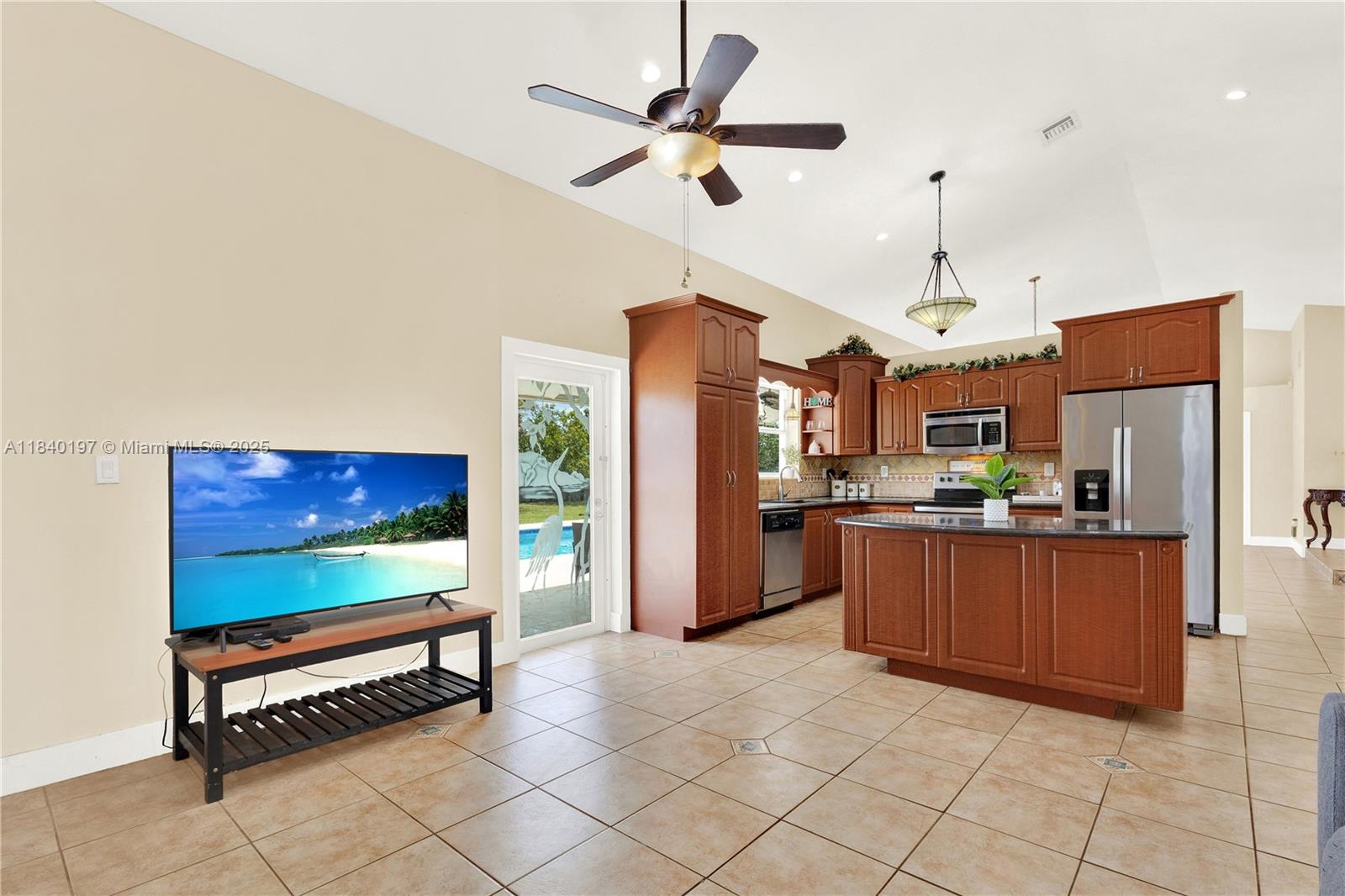1641 NW 15th Ave, Homestead, Florida image 3