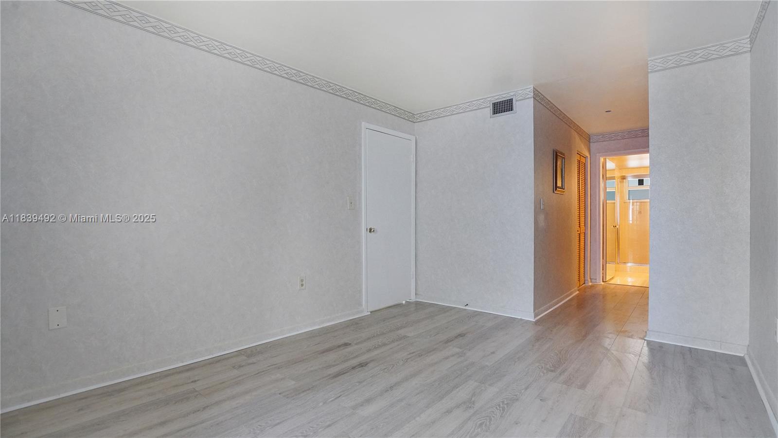 1033 Lenox Ave #304, Miami Beach, Florida image 7