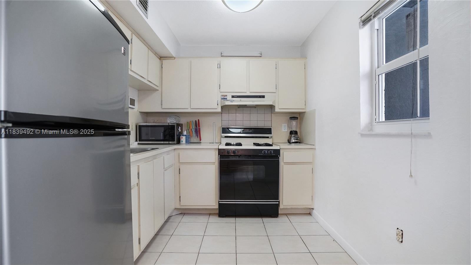 1033 Lenox Ave #304, Miami Beach, Florida image 9