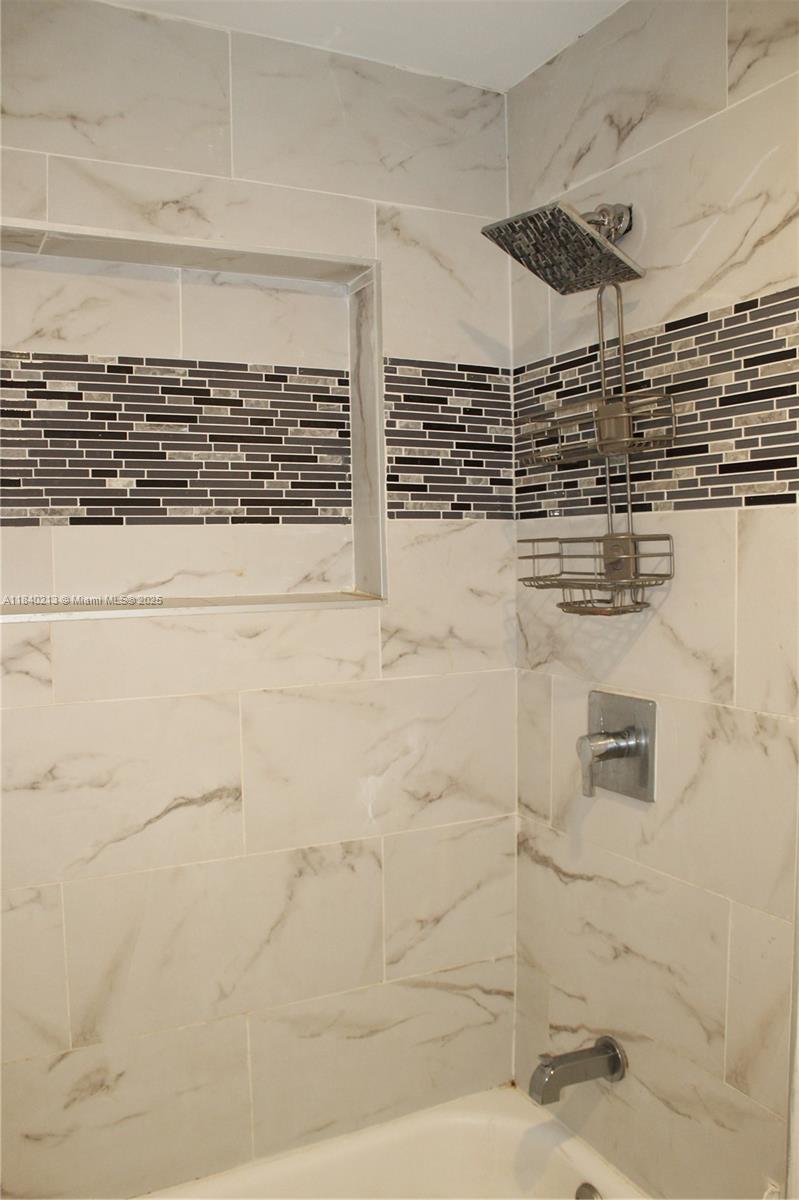 Residential, Hollywood, Florida image 19