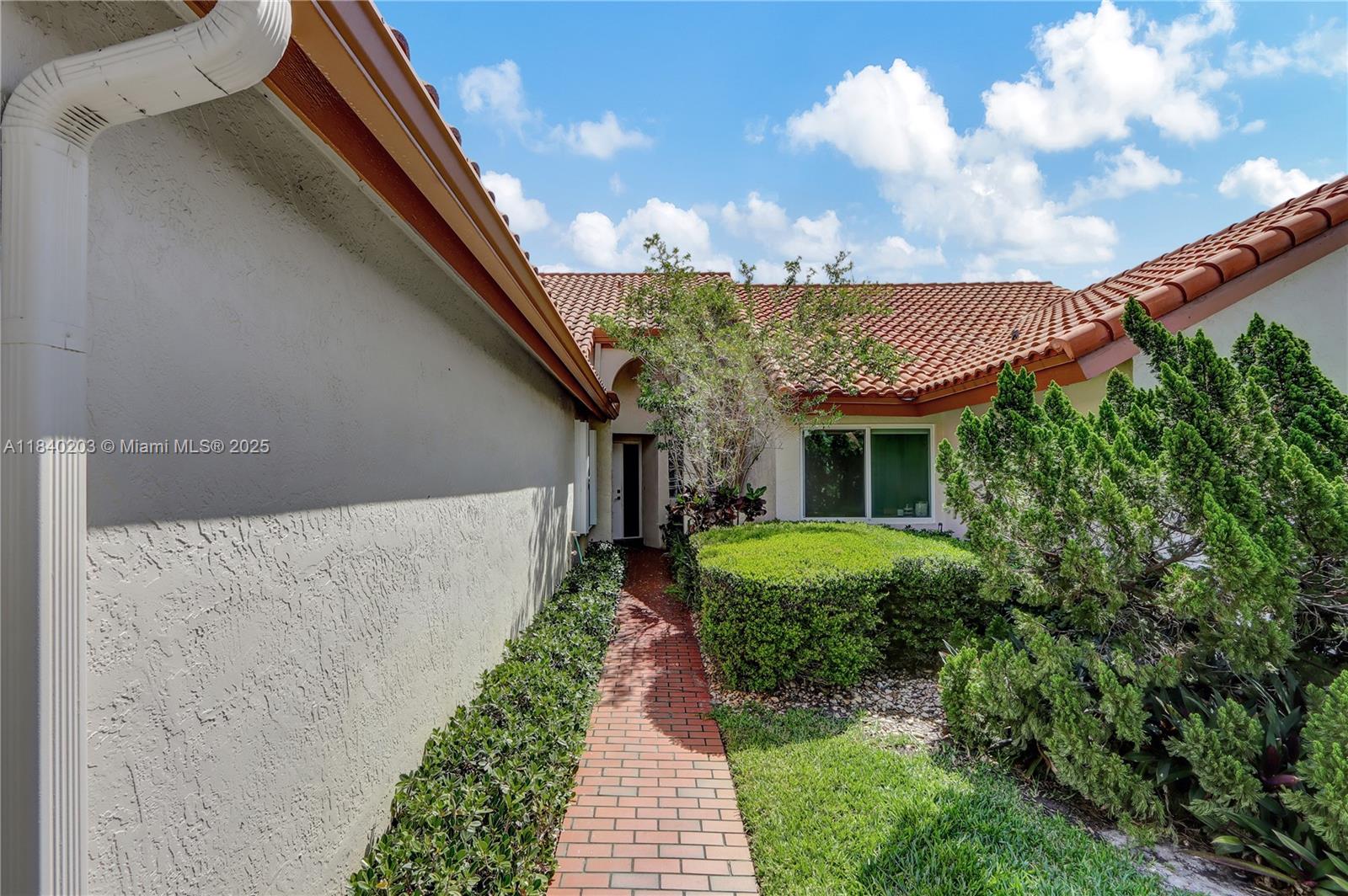 23273 Water Cir, Boca Raton, Florida image 33