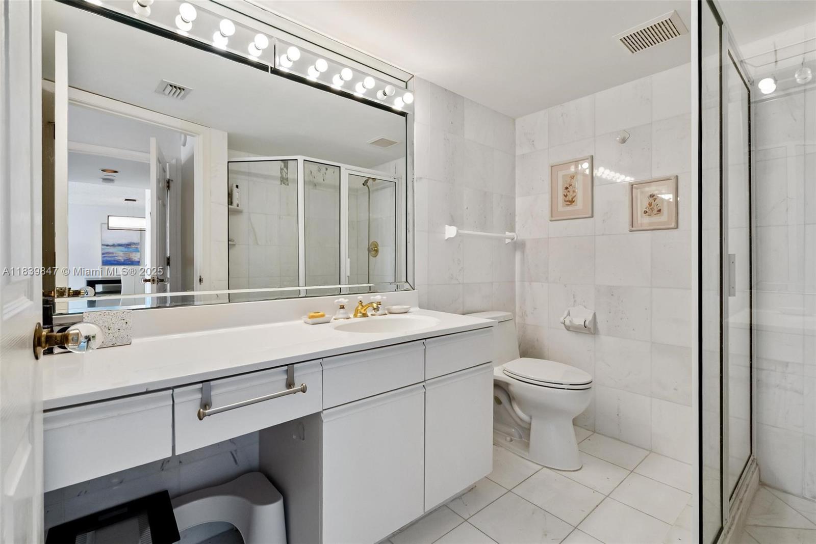 3530 Mystic Pointe Dr #2014, Aventura, Florida image 16