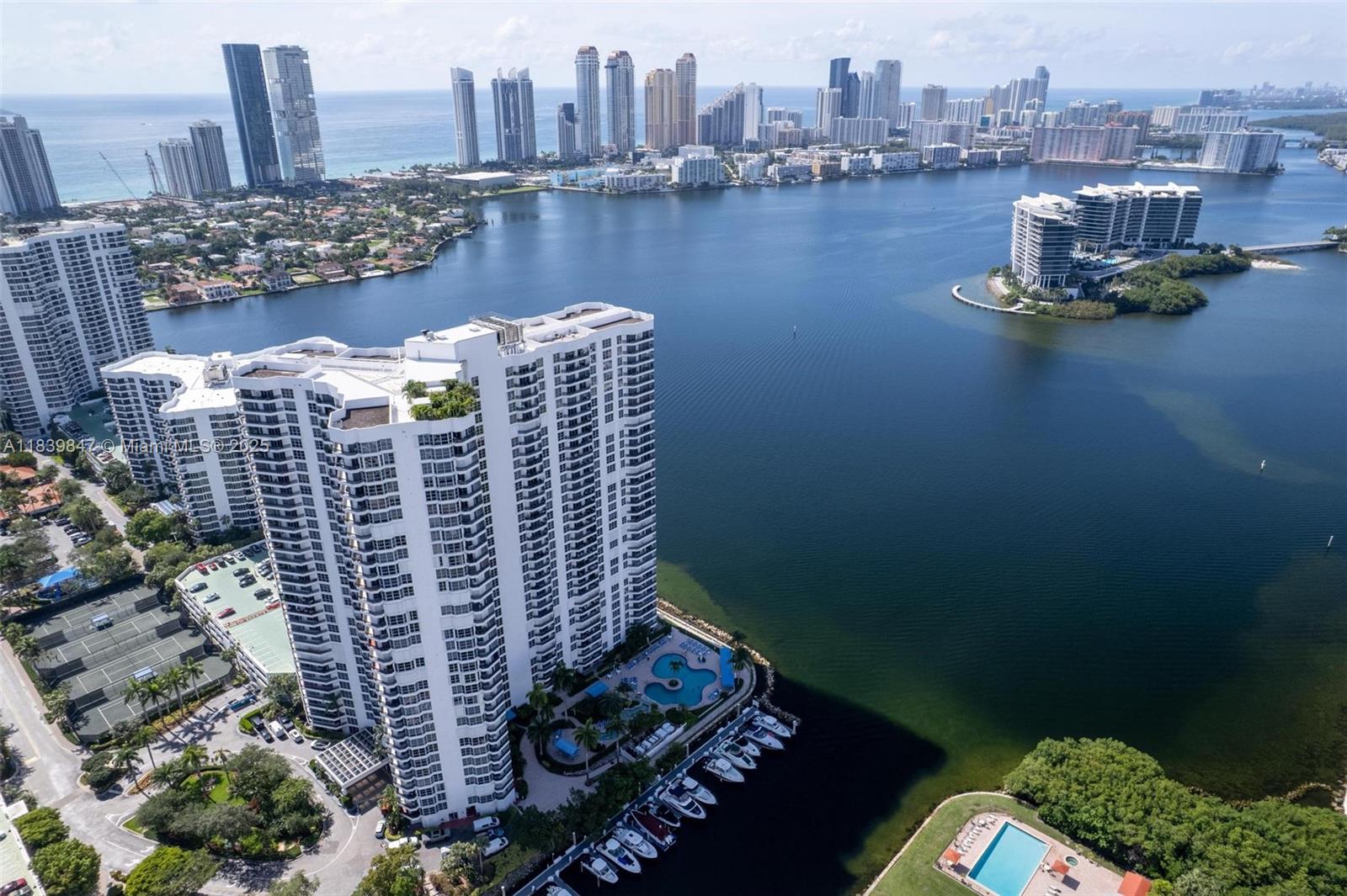 3530 Mystic Pointe Dr #2014, Aventura, Florida image 18