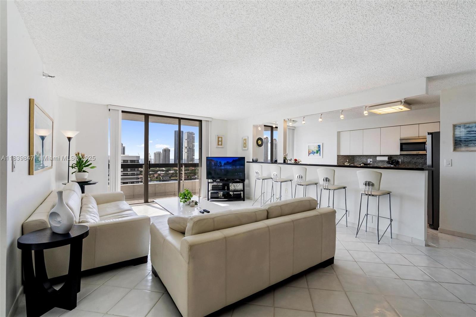 3530 Mystic Pointe Dr #2014, Aventura, Florida image 4