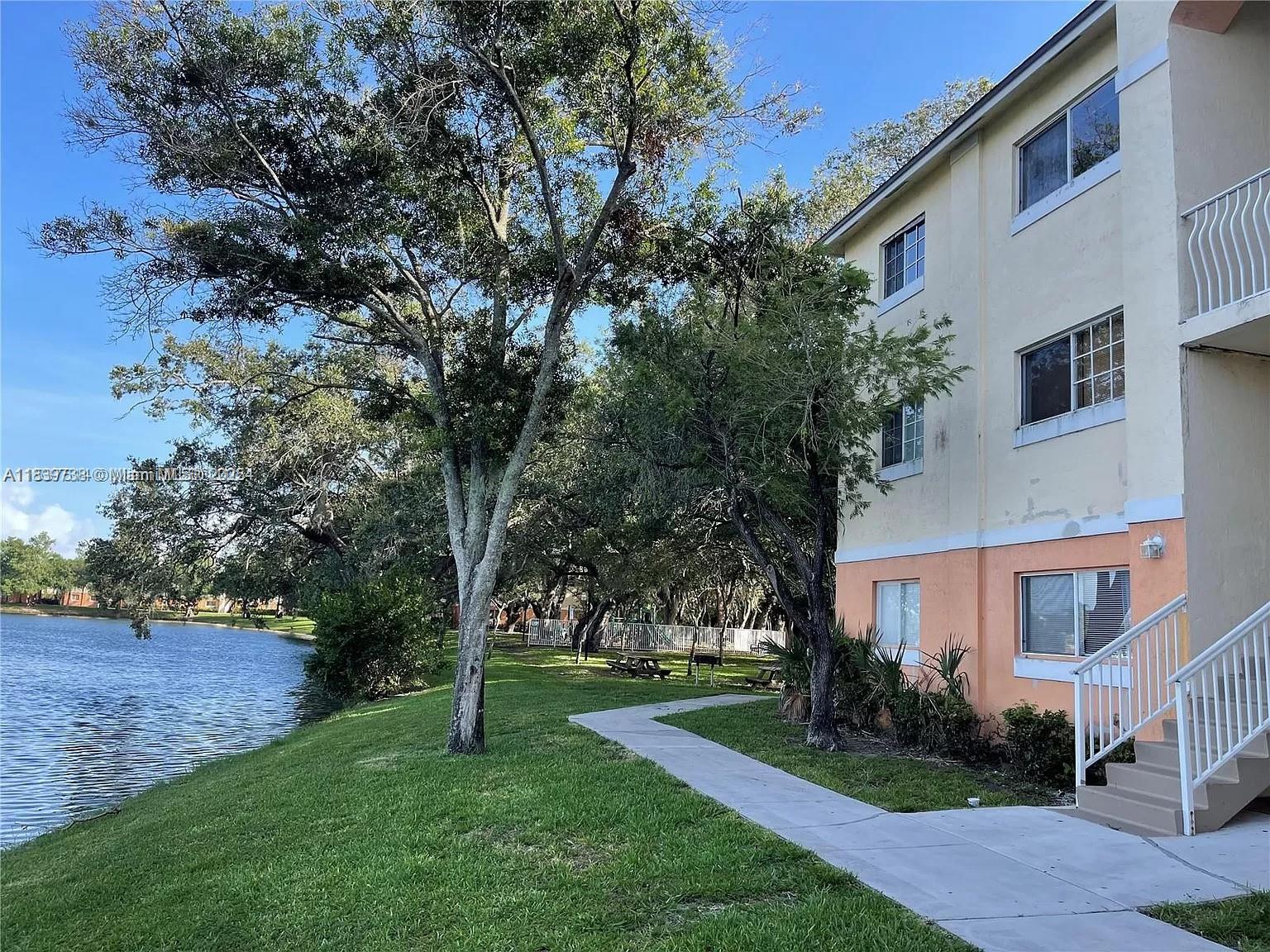 3690 N 56th Ave #916, Hollywood, Florida image 26