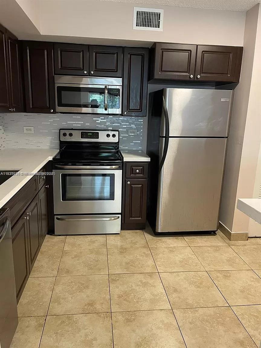3690 N 56th Ave #916, Hollywood, Florida image 6