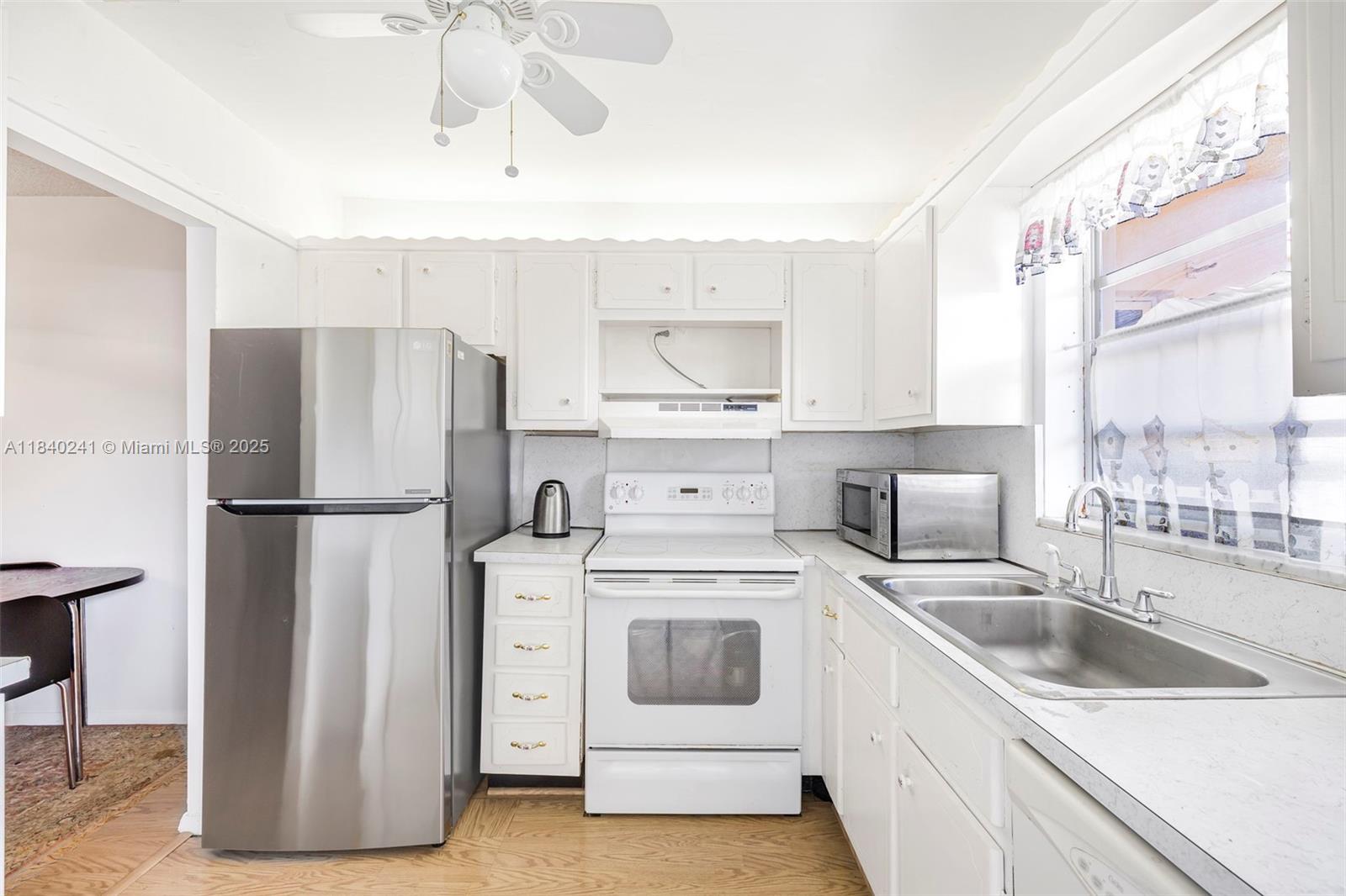 5300 Washington St #Q207, Hollywood, Florida image 1