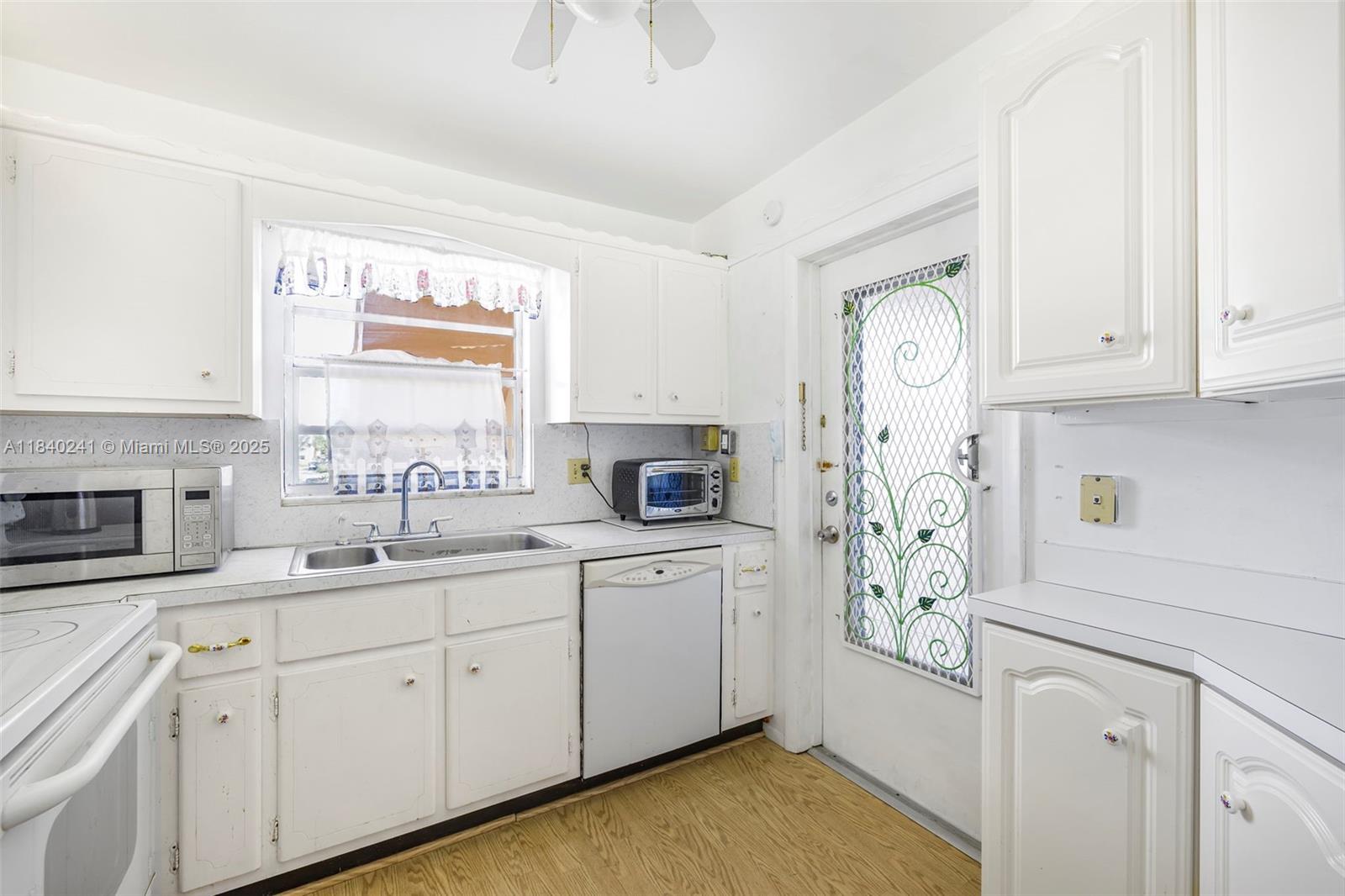 5300 Washington St #Q207, Hollywood, Florida image 3