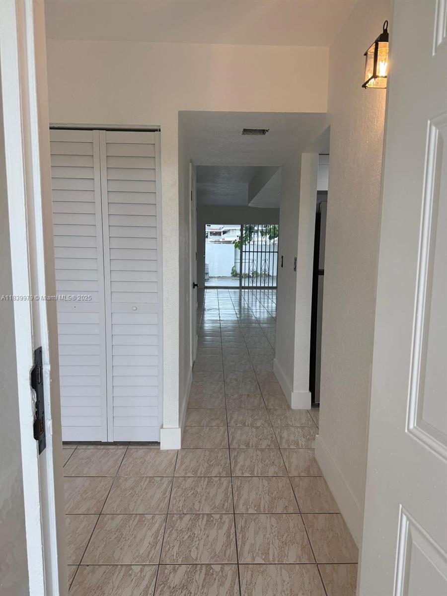 3860 W 11th Ln, Hialeah, Florida image 9