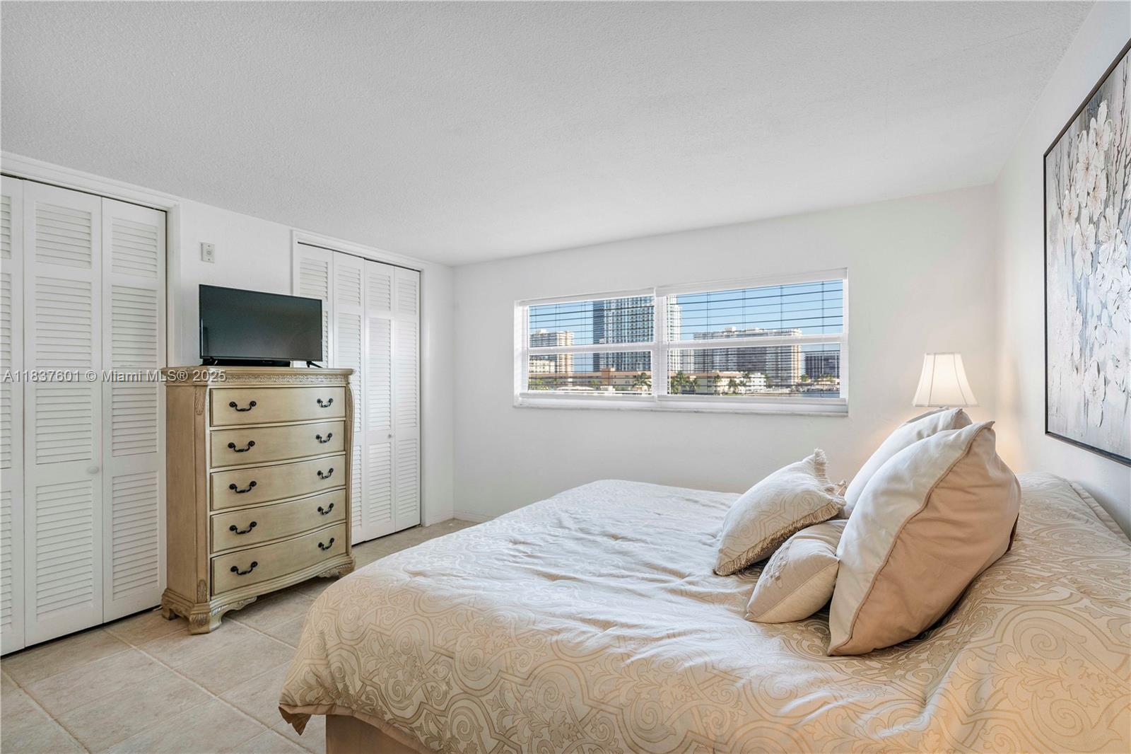 2600 Diana Dr #311, Hallandale Beach, Florida image 13