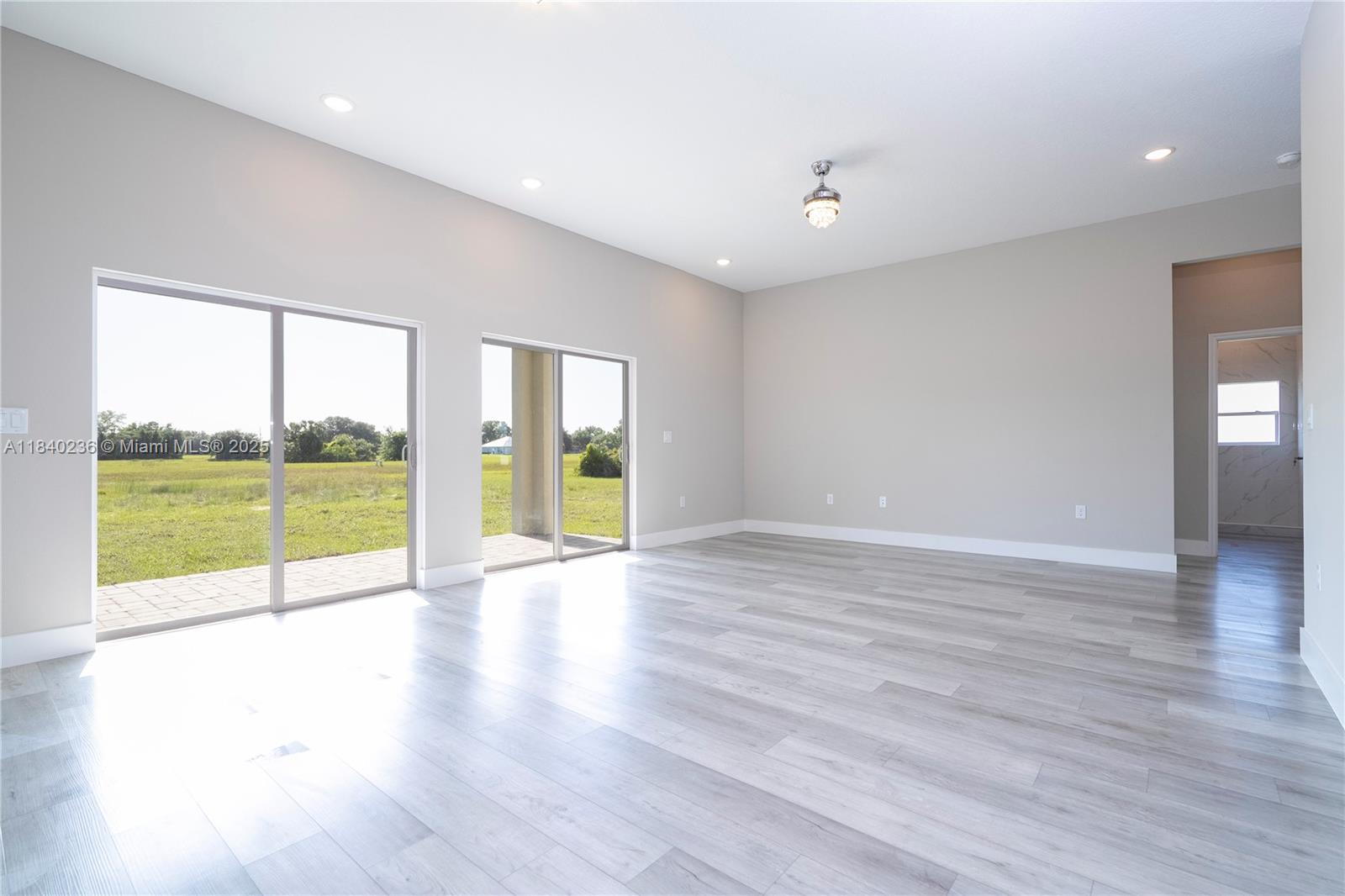 357 Costa Bravo Drive, Sebring, Florida image 11