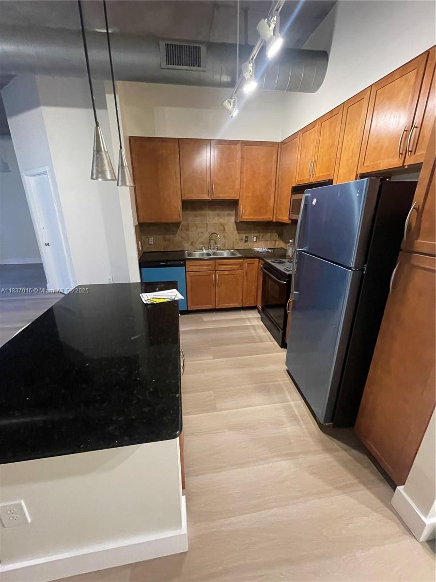 Property photo # 6