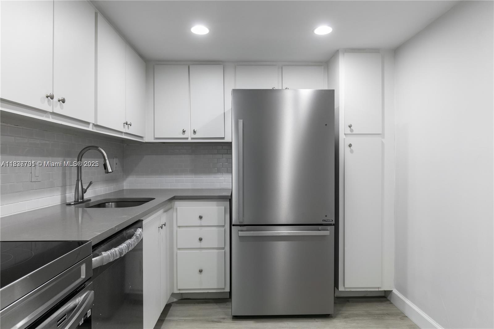 Property photo # 2