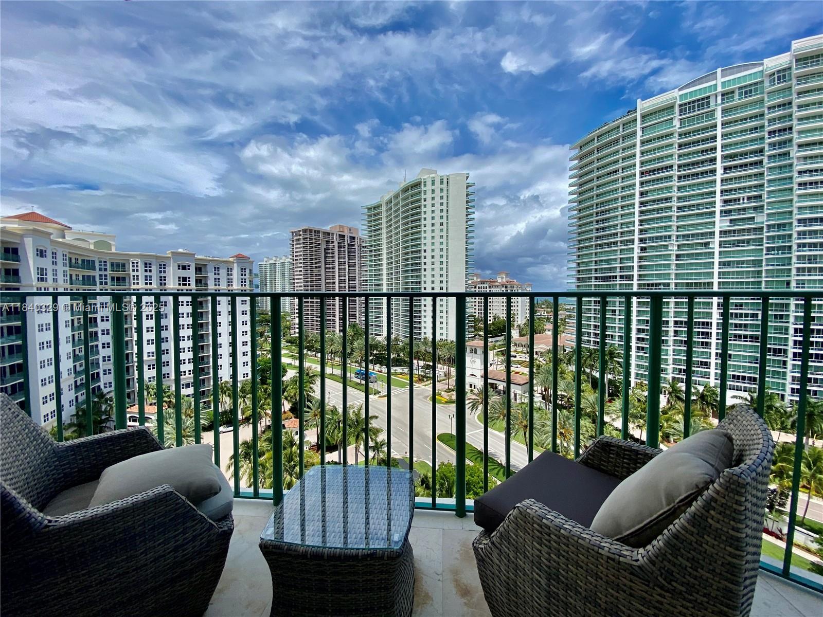 19900 E Country Club Dr #1220, Aventura, Florida image 23