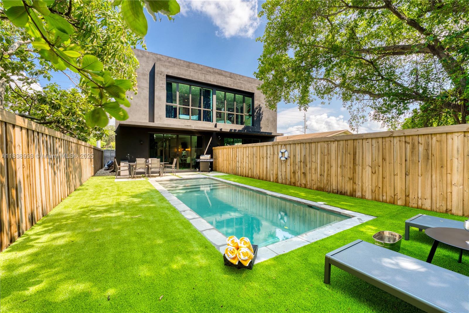 Property photo # 0