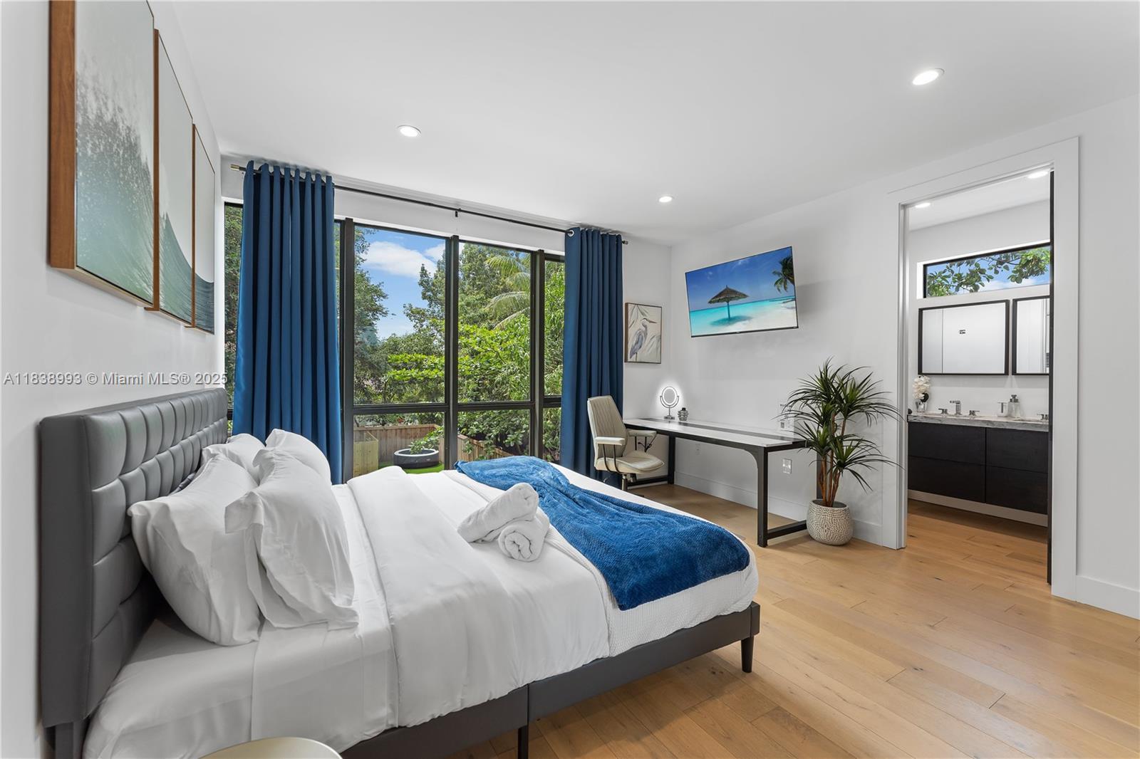 Property photo # 9