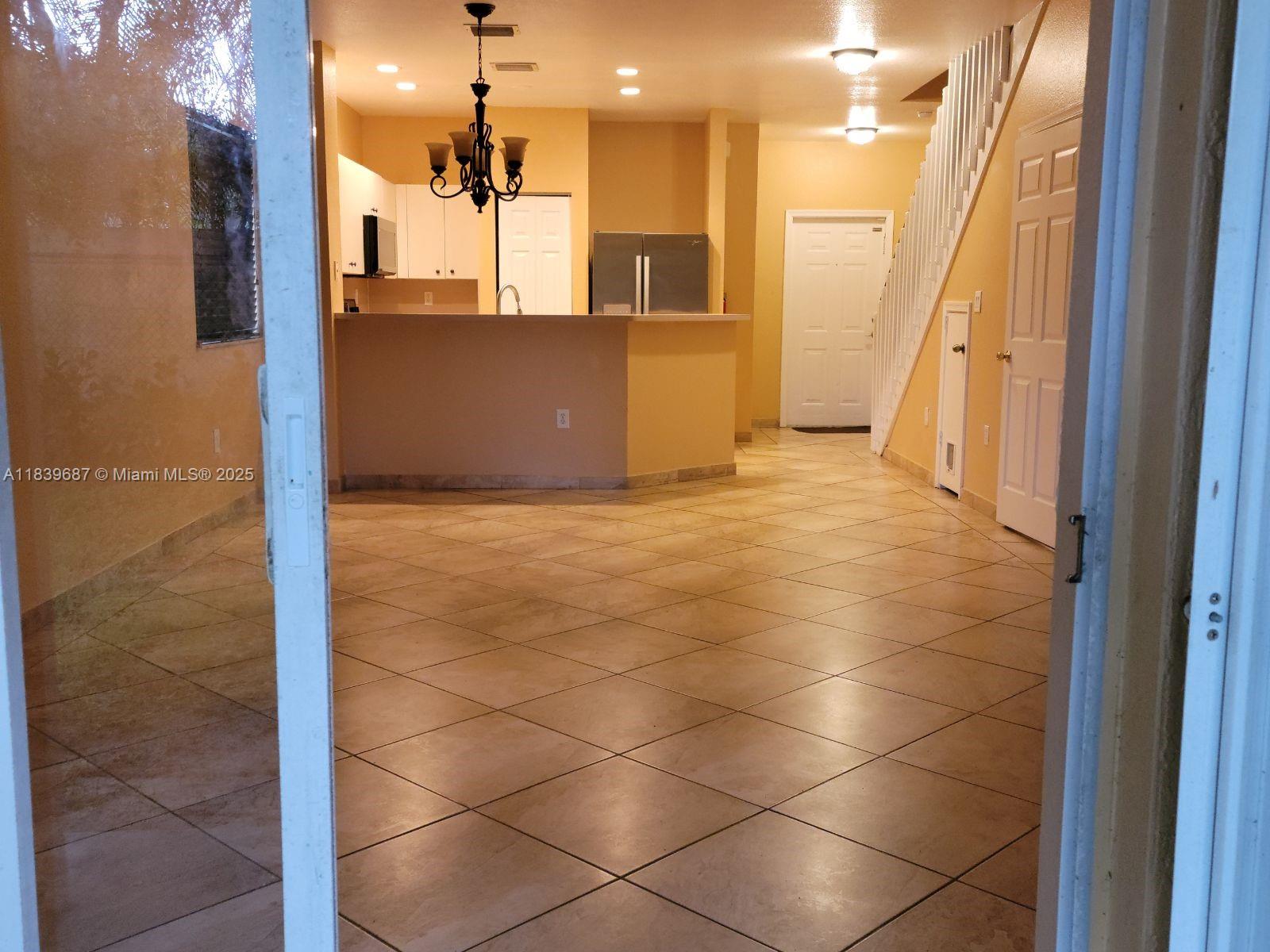 570 Princess Dr, Margate, Florida image 7