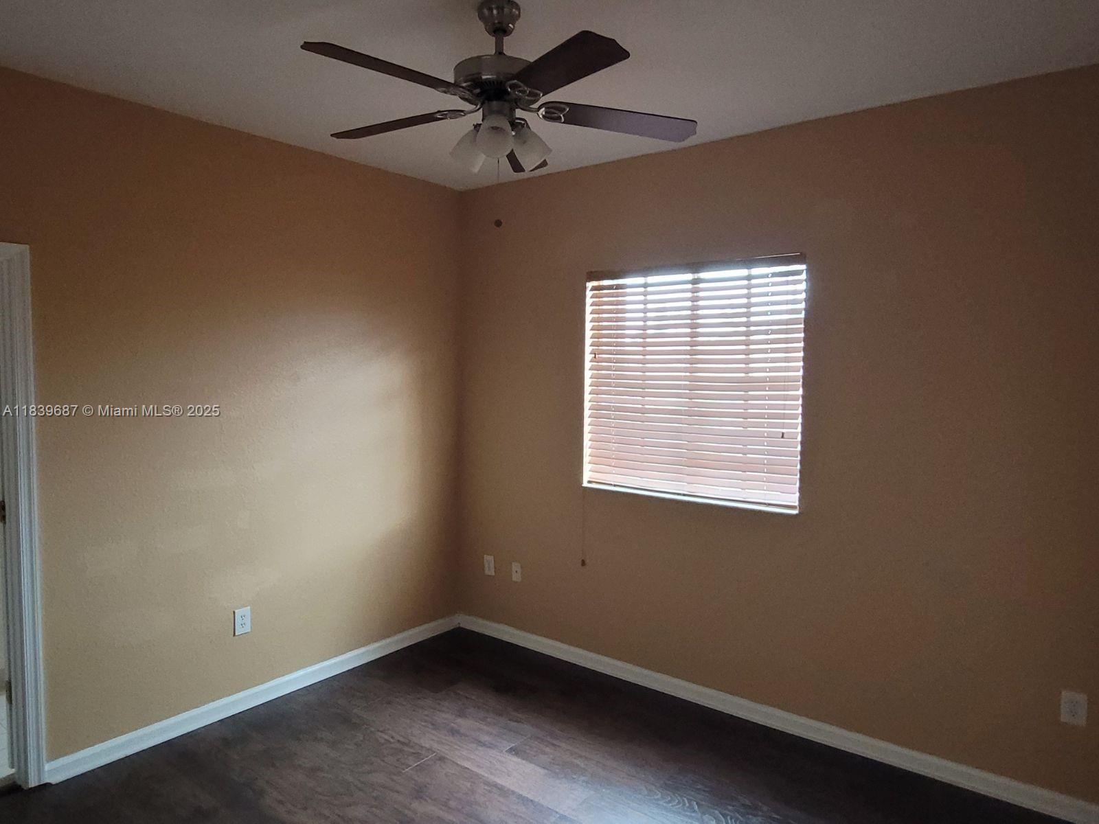 570 Princess Dr, Margate, Florida image 9