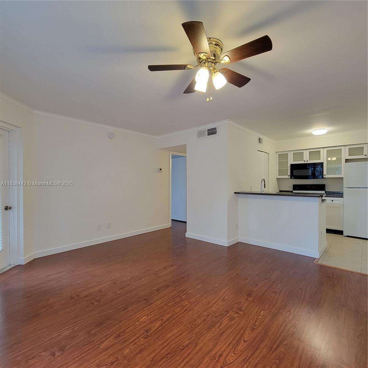 Property photo # 4