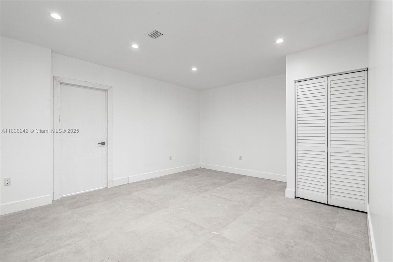 1271 NW 38th St, Miami, Florida image 21