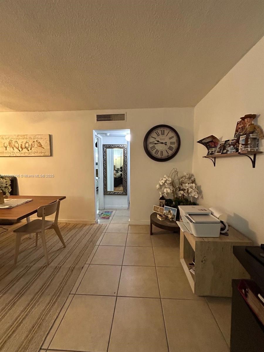 1100 NE 1st Ct #104, Hallandale Beach, Florida image 11