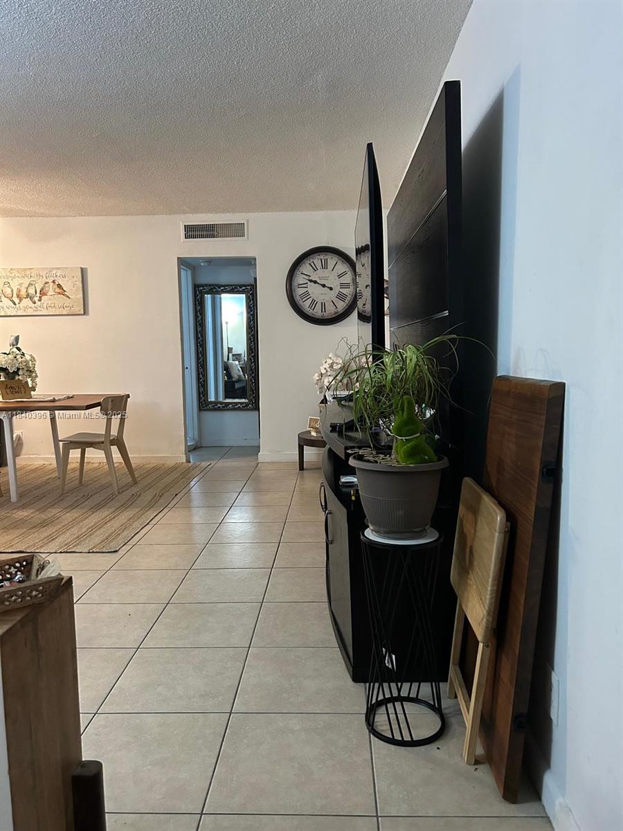 1100 NE 1st Ct #104, Hallandale Beach, Florida image 15