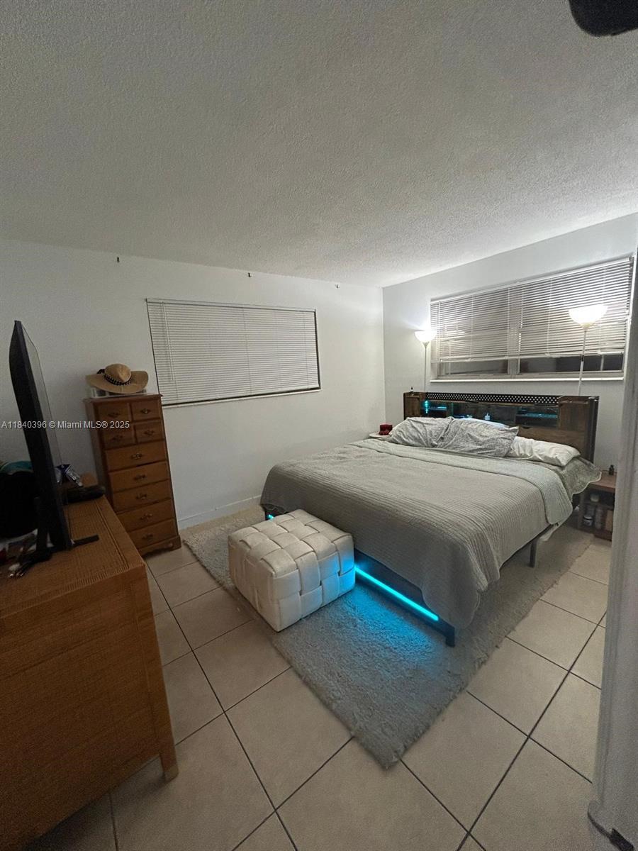 1100 NE 1st Ct #104, Hallandale Beach, Florida image 4