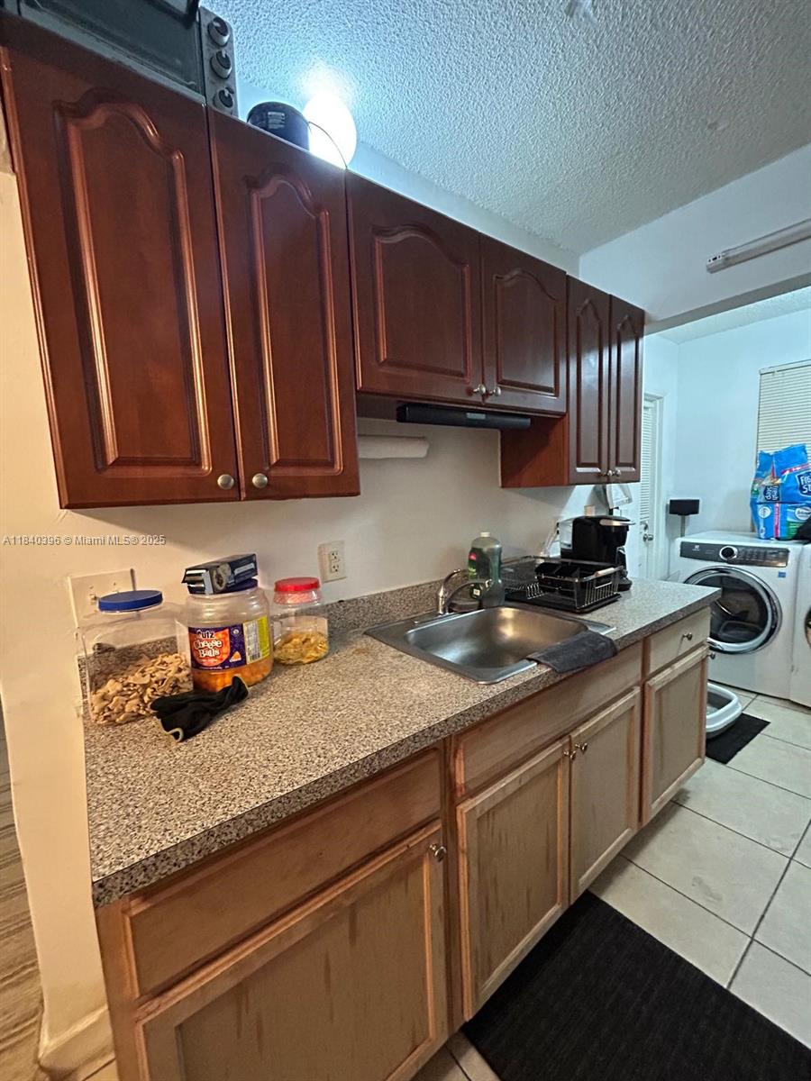 1100 NE 1st Ct #104, Hallandale Beach, Florida image 5