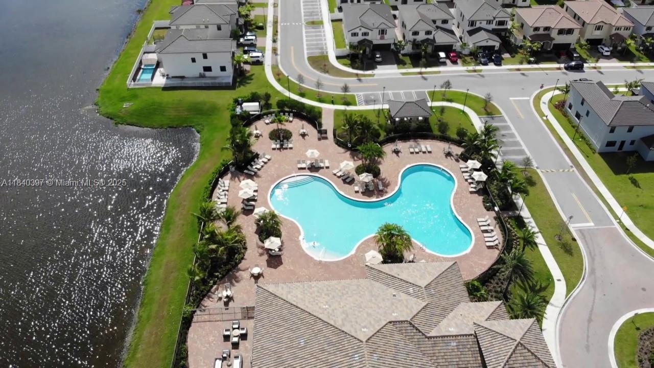 Property photo # 6