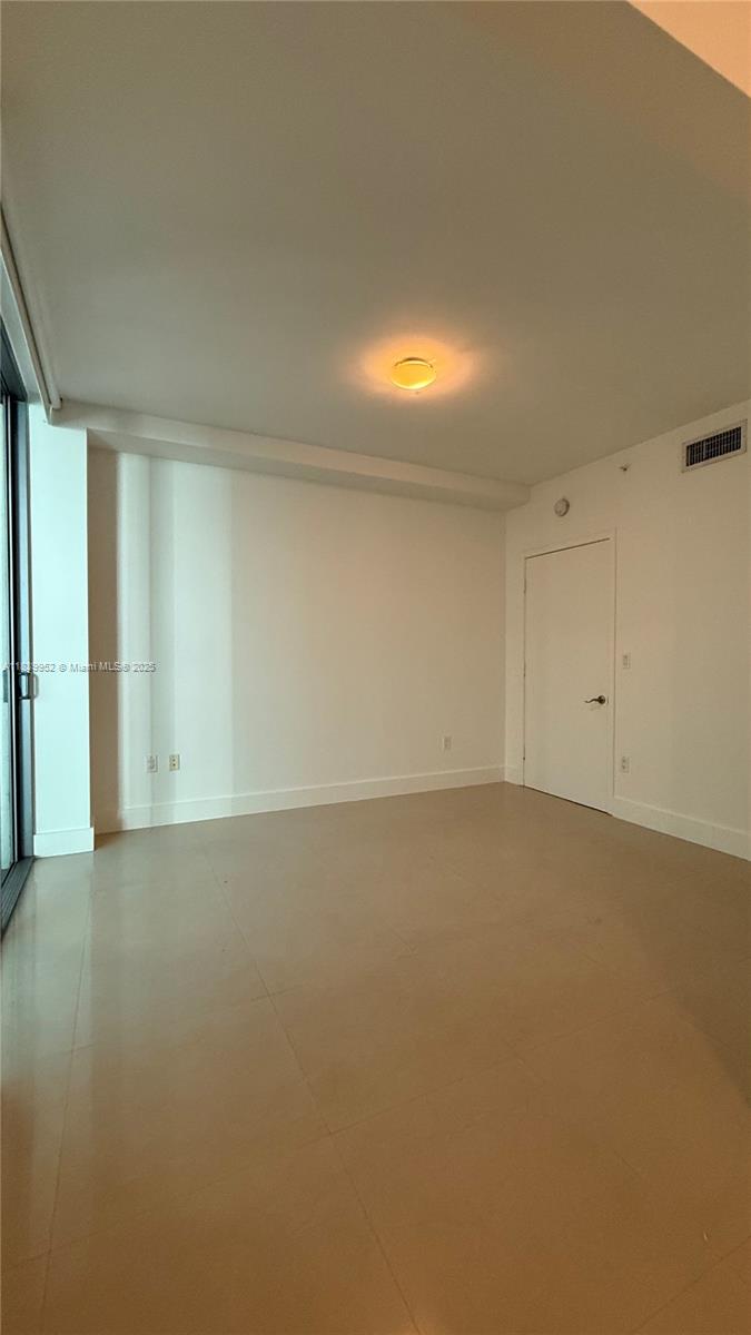 6000 Collins Ave #323, Miami Beach, Florida image 17