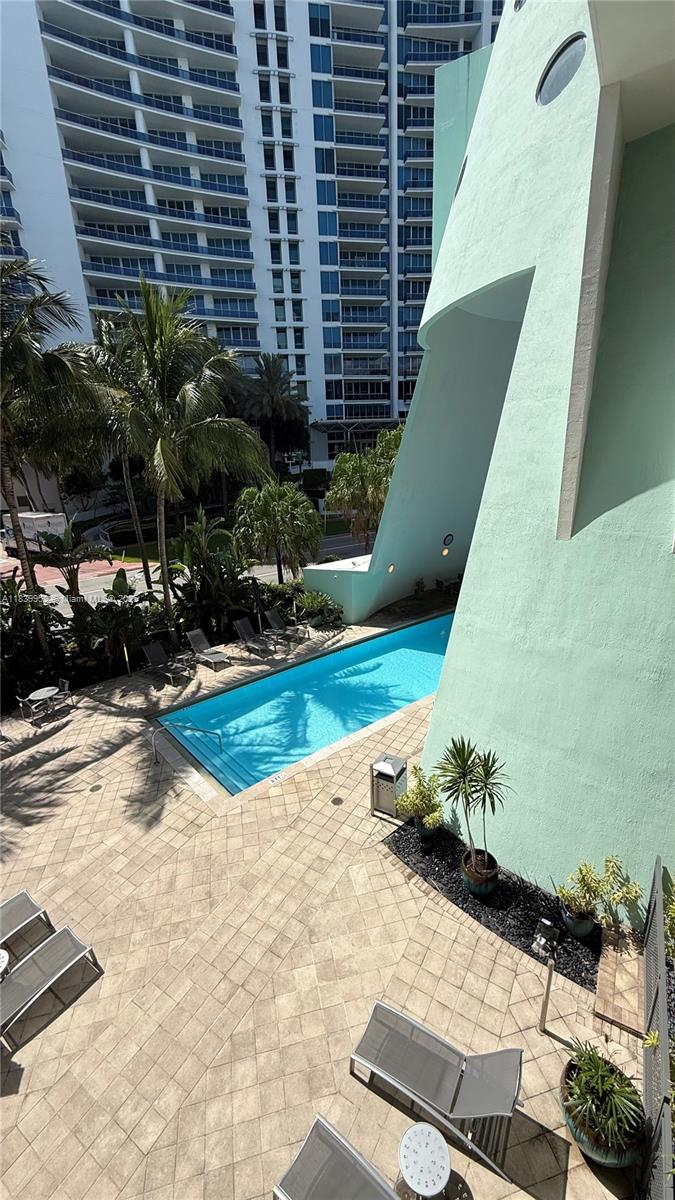 6000 Collins Ave #323, Miami Beach, Florida image 23