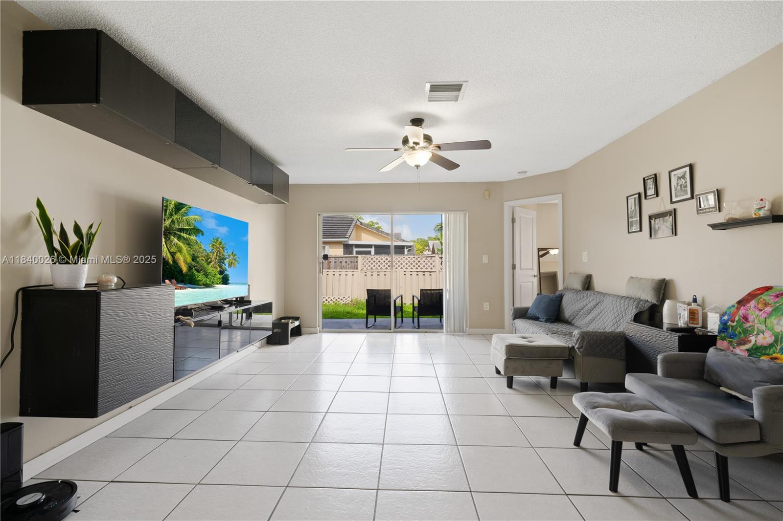 Property photo # 0