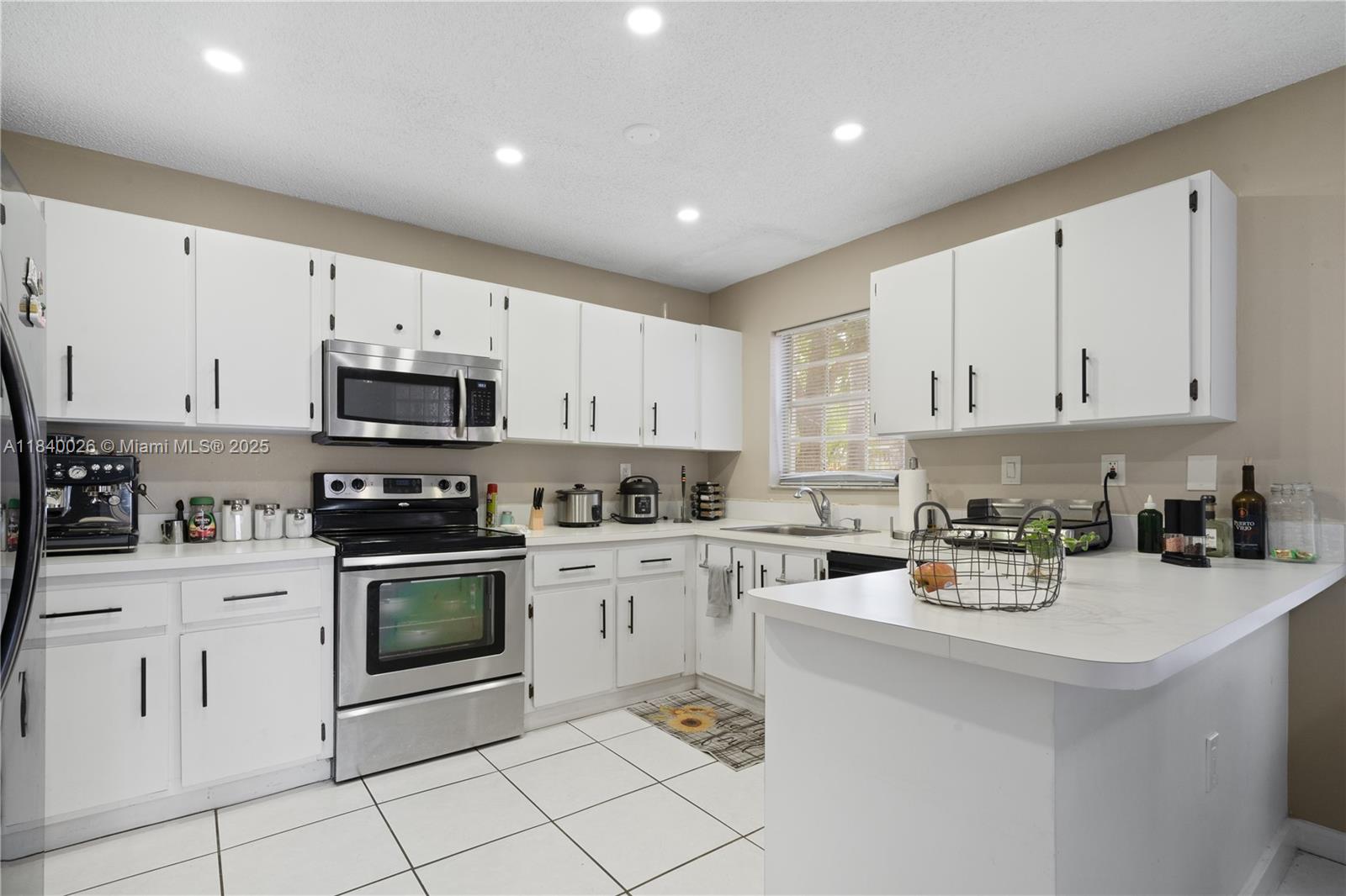 Property photo # 6